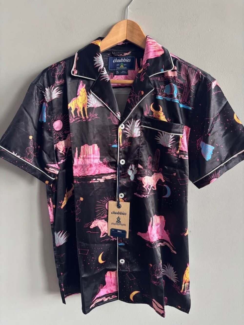 Chubbies "The Pony Dream" Satin Pajama Shirt NWT Men's Size Small Black Neon Pin